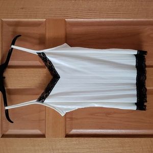 No Boundries Ivory Top Size L